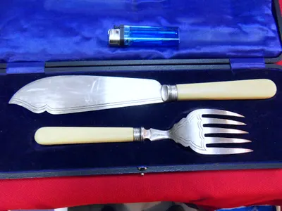 Hals. Komis, lombard